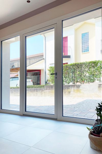 Installazione di serramenti a Sossano per ristrutturazione 110% - Archimede Infissi